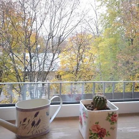 On Very Khoryzhyi 5b Apartment
